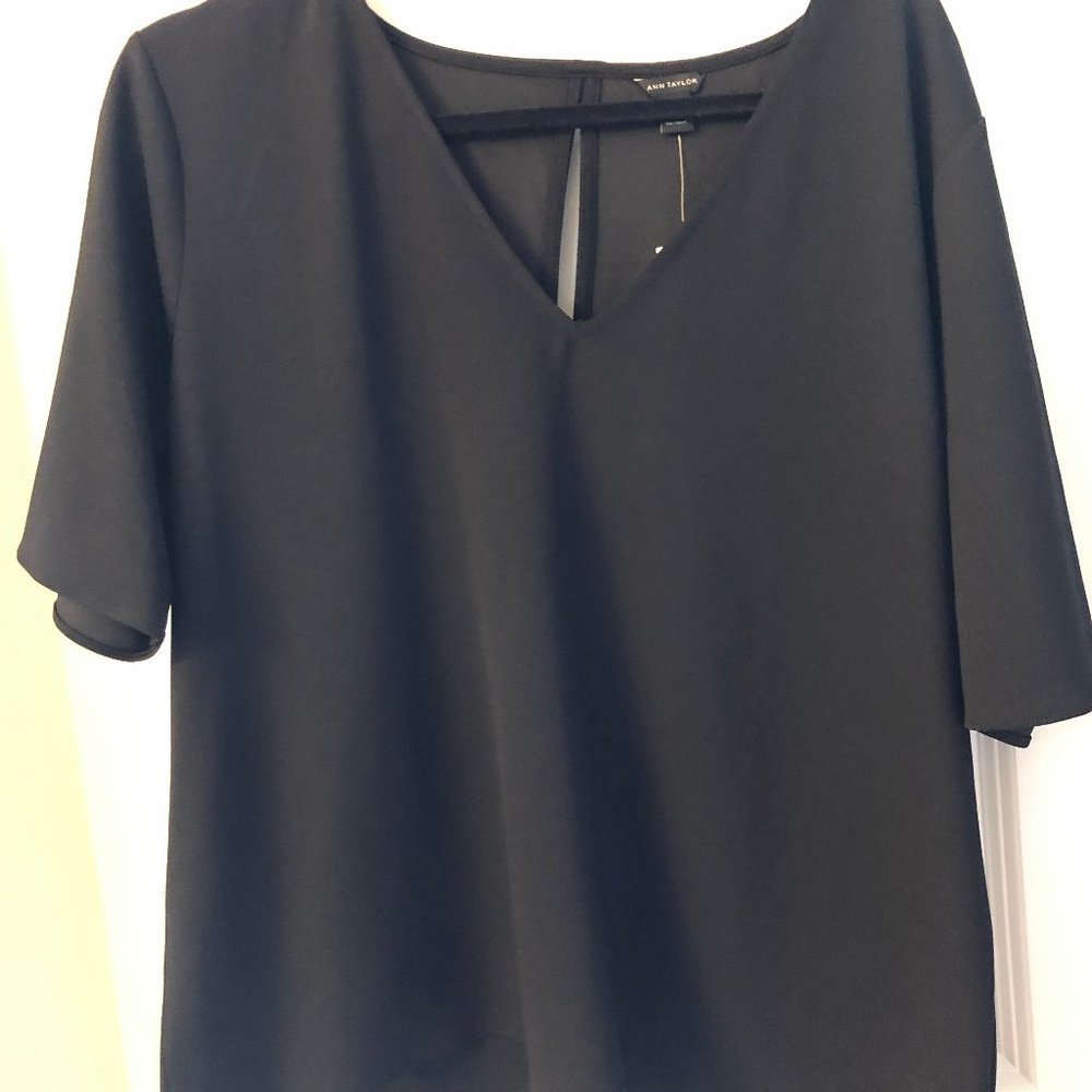 NWT Black Ann Taylor V-neck blouse w/ keyhole back